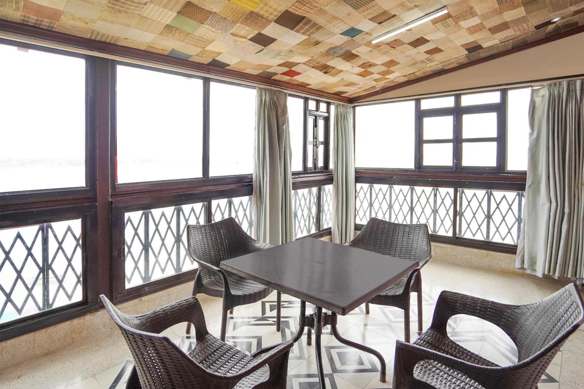 Palette Heritage Scindia Ghat Varanasi Exterior foto