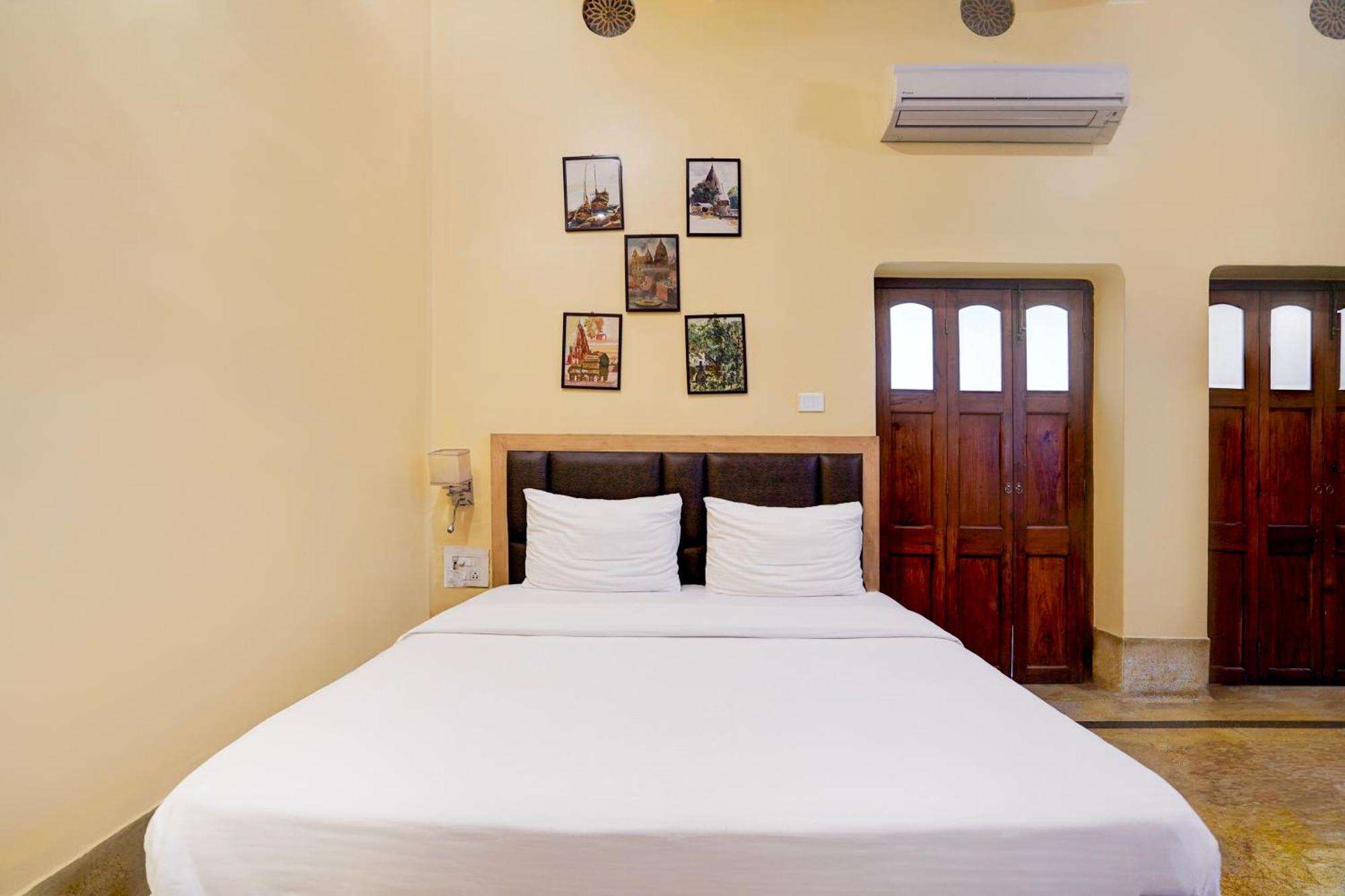 Palette Heritage Scindia Ghat Varanasi Exterior foto